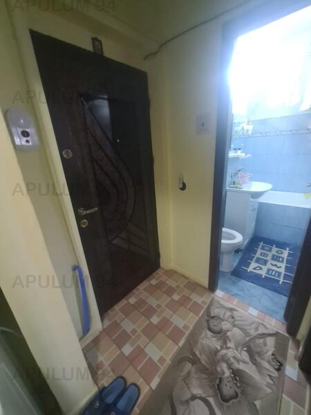 Apartament cu 2 camere de vanzare in Campina - Zona semicentrala