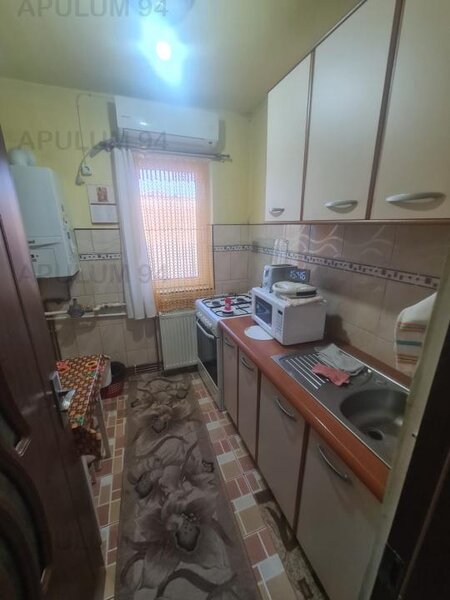 Apartament cu 2 camere de vanzare in Campina - Zona semicentrala